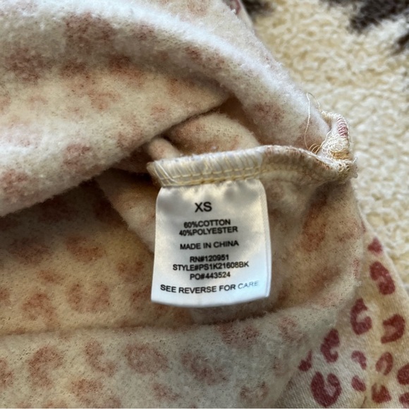 Pink Rose Animal Print in Pink and Ivory Longer Style Sweatshirt size XS - Picture 12 of 14